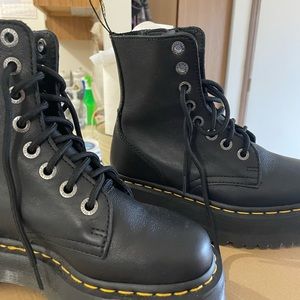 Dr Martens airwalk Jaden lll USA size 6 platform